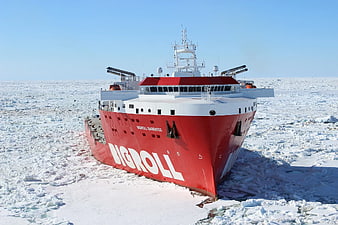 Red Bigroll Barentsz Icebreaker Ship in Frozen Arctic Sea