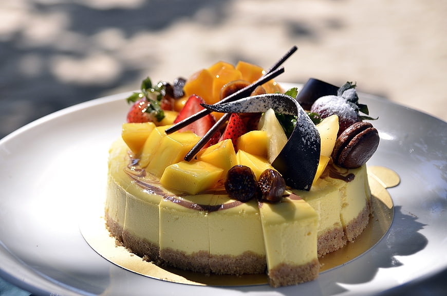 Gourmet Mango Cheesecake with Fresh Fruit Toppings