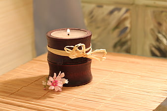 Soy Candle in Wooden Holder with Bamboo Mat and Flower