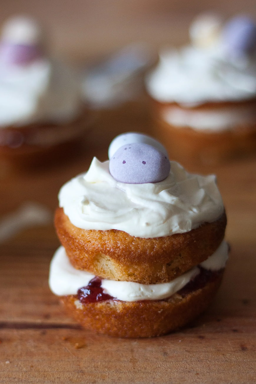 Mini Easter Whoopie Pie with Jam Filling and Pastel Eggs