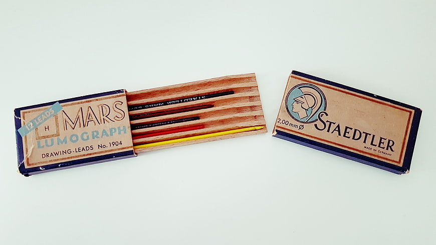 Vintage Staedtler Mars Lumograph Drawing Leads in Original Box