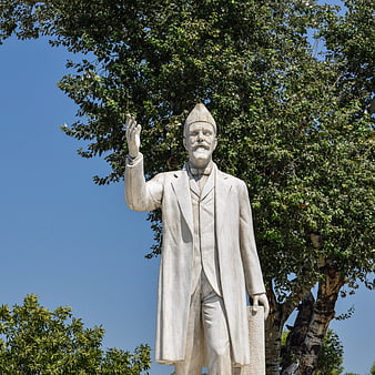 White Statue of Eleftherios Venizelos in Thessaloniki, Greece