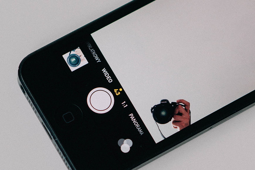 Smartphone Camera App Displaying DSLR Photography Interface