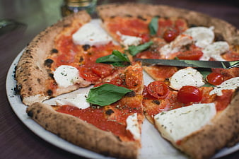 Fresh Pizza Margherita with Mozzarella and Basil