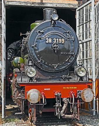 Vintage Steam Locomotive 38 3199 in Railway Shed