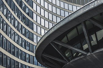 Modern Curved Glass Office Building Architecture