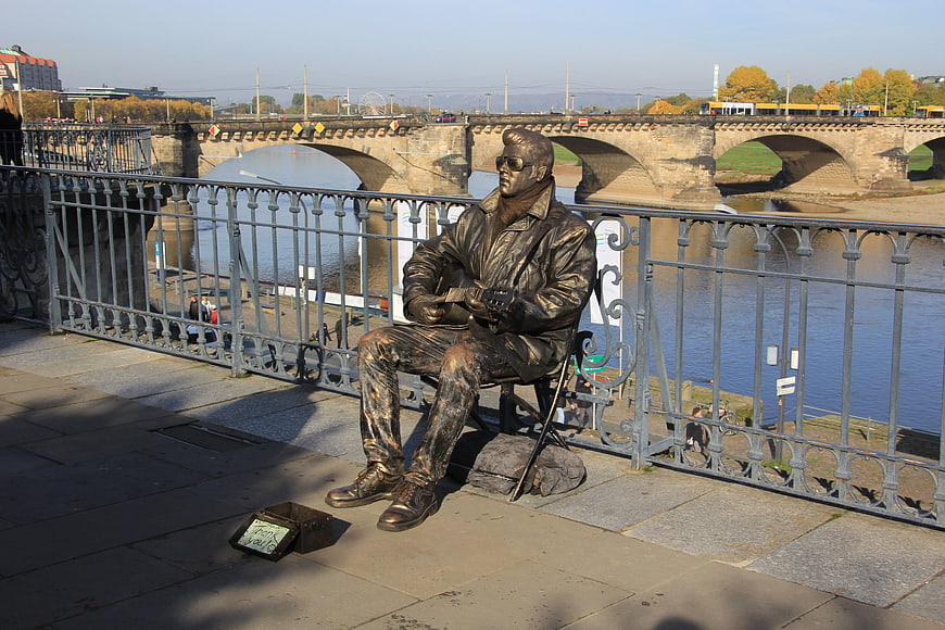 Bronze Elvis Presley Statue Playing Guitar in Dresden