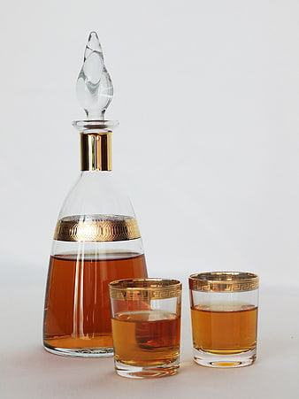 Luxury Crystal Whiskey Decanter Set With Gold Accents And Two Glasses