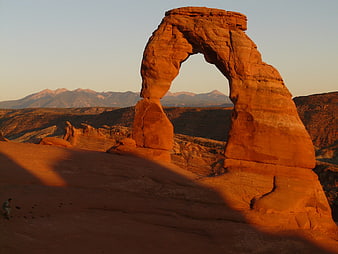 Delicate Arch at sunset in Arches National Park, Utah