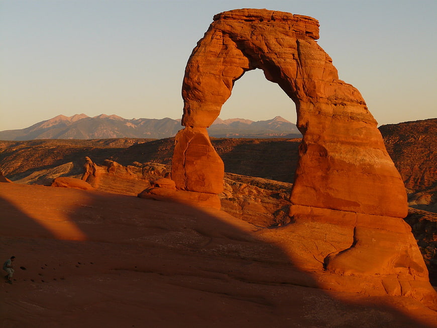 Delicate Arch at sunset in Arches National Park, Utah