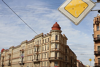 Historic St. Petersburg Architecture with Street Sign
