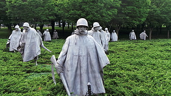 Korean War Veterans Memorial statues in Washington DC park