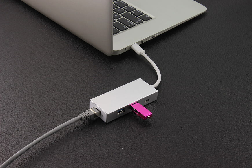 Silver USB Hub with Flash Drive and Ethernet Cable