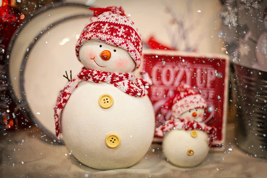 Cute Knitted Snowman Christmas Decoration with Scarf