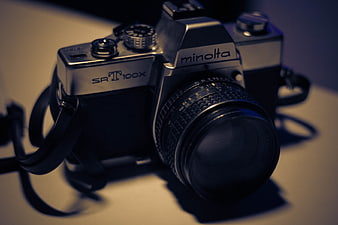 Vintage Minolta SR-T 100x Film Camera Close-Up