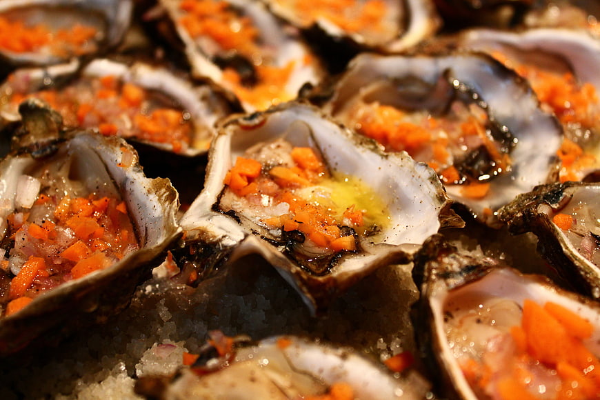 Gourmet Oysters with Mignonette on Crushed Ice