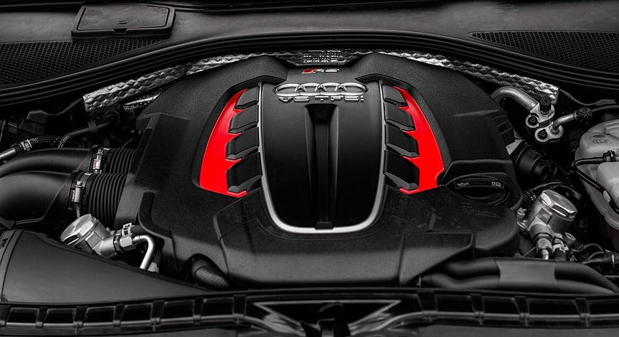 Audi RS6 V8 TFSI Engine Bay Close-Up