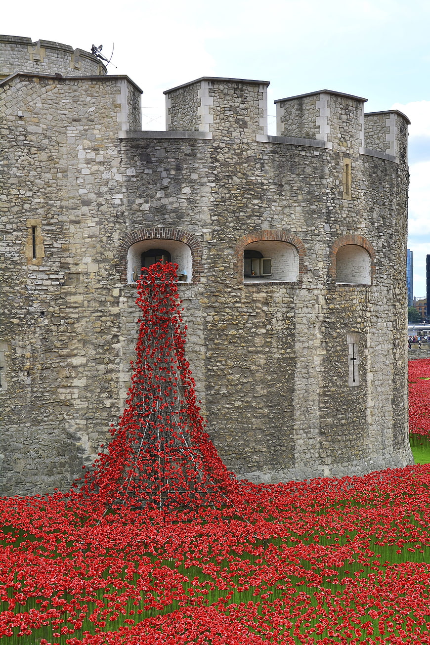 Tower of London with ceramic poppy art installation