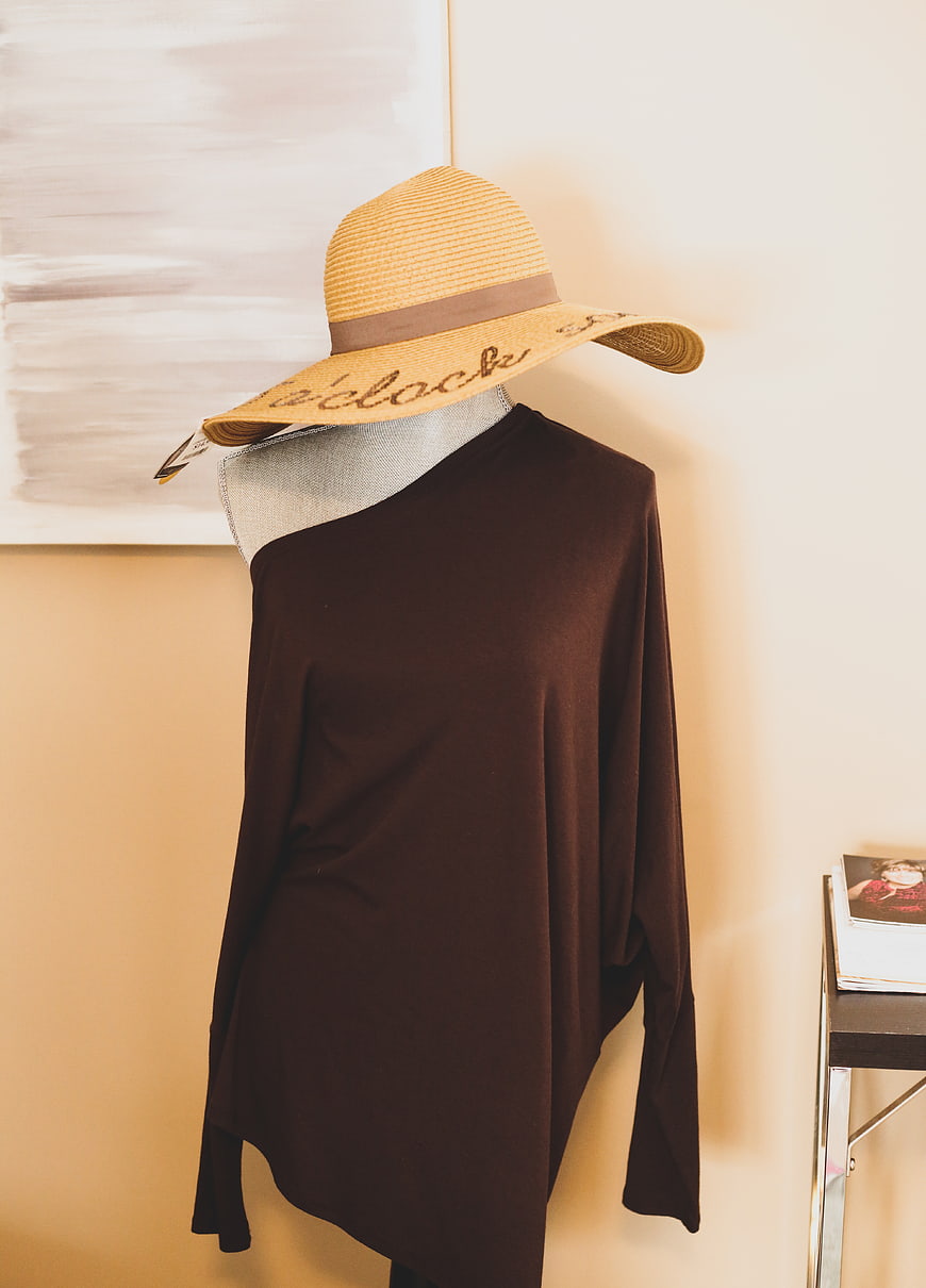Straw Sun Hat and Brown Top on Mannequin
