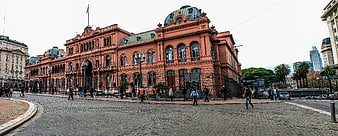 Wide angle view of the Pink House in Buenos Aires