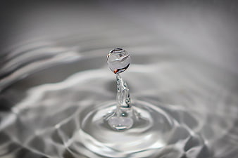 High-speed macro photography of a water droplet splash