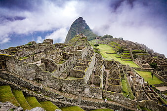 Machu Picchu Ruins and Huayna Picchu Mountain Landscape