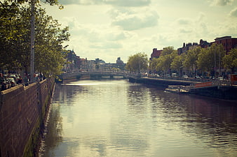 Wide River Liffey Dublin Ha'penny Bridge