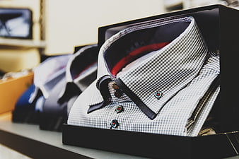 Checkered Dress Shirt in Black Gift Box