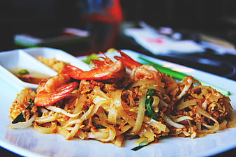 Close-up of Pad Thai with Shrimp on White Plate