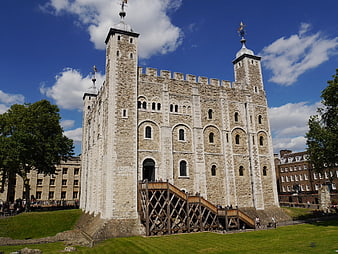 White Tower of the Tower of London on a sunny day