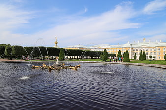 Grand Palace and Fountain in St. Petersburg Garden