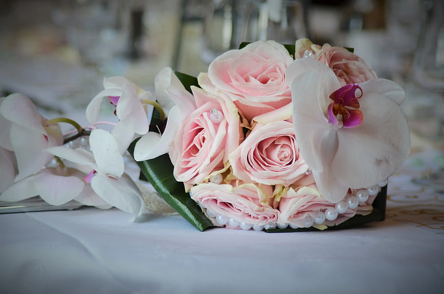 Elegant Pink Rose and White Orchid Wedding Centerpiece