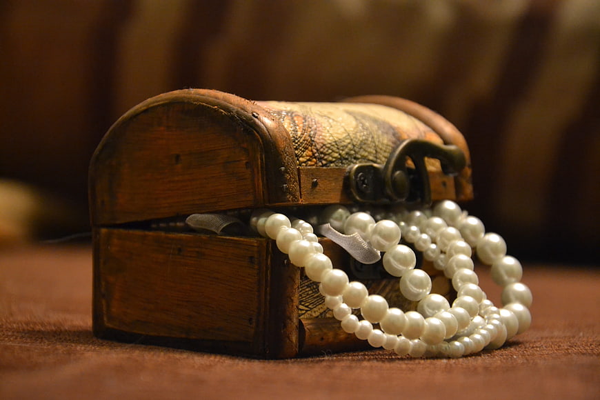Vintage Wooden Jewelry Box with Spilling Pearl Necklaces