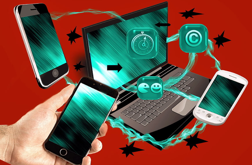 Digital data transfer between smartphones and laptop