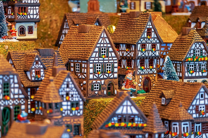 Miniature Porcelain Half-Timbered Christmas Village with Tiny Figurines