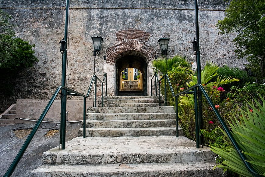 Stone Staircase Leading to Arched Entrance in Historic Fort