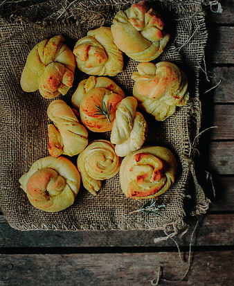 Homemade vegan garlic rolls on rustic burlap