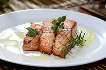 Pan-Seared Salmon Fillets with Herbs and Oil