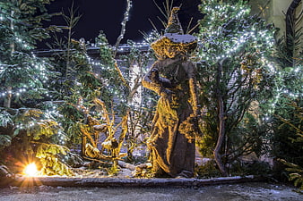 Snowy Witch Statue Christmas Decoration with Lights