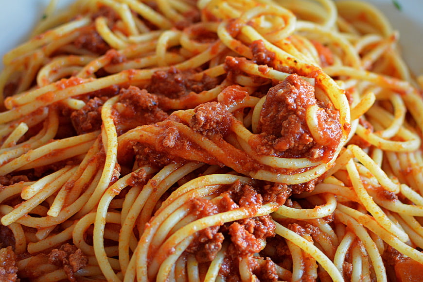 Close-up of spaghetti bolognese with meat sauce