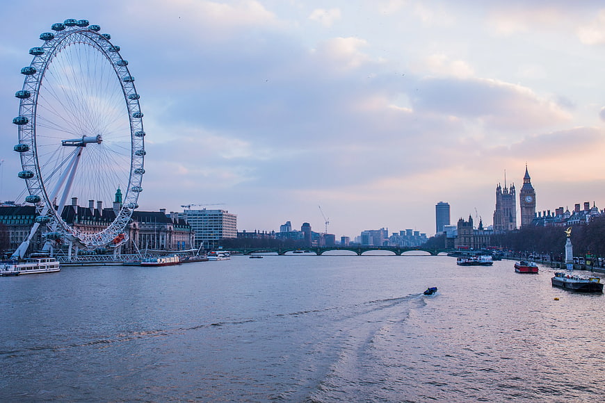 London Eye and Big Ben skyline at dusk