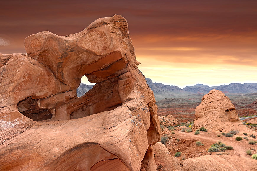 Dramatic Red Sandstone Rock Formation in Valley of Fire Desert Landscape
