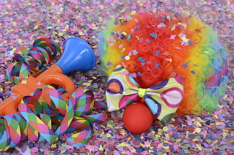 Colorful Clown Wig, Horn, and Confetti Party Supplies