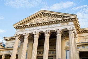 Palais de Justice Nimes Architecture
