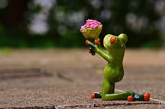 Cute Green Frog Figurine Kneeling with Pink Roses