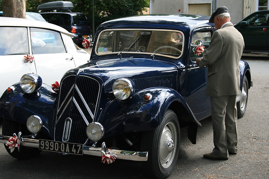 Vintage Blue Citroën Traction Avant at Car Show