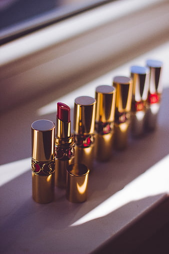 Luxury Gold Lipstick Collection in Sunlight
