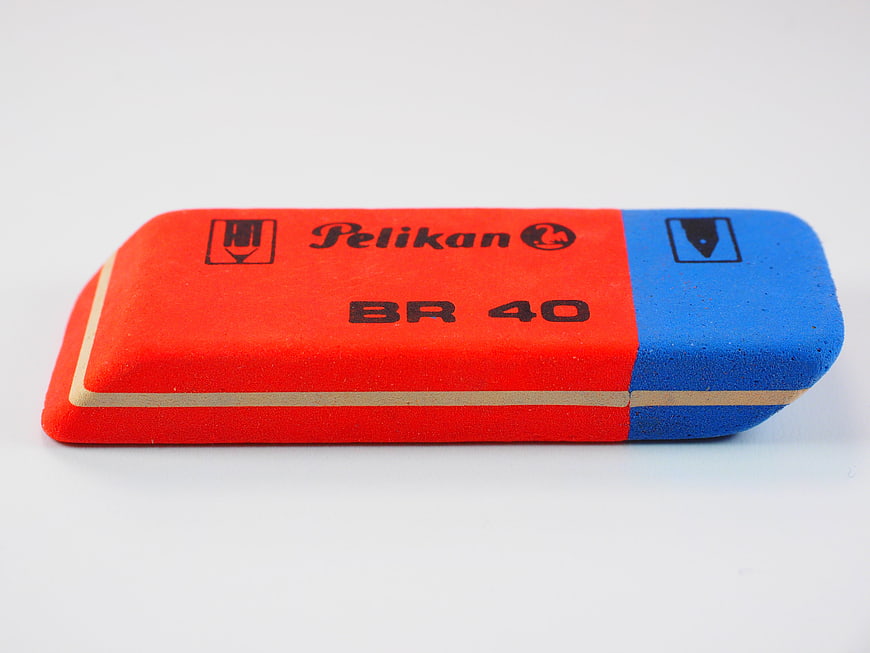 Pelikan BR 40 dual eraser on white background