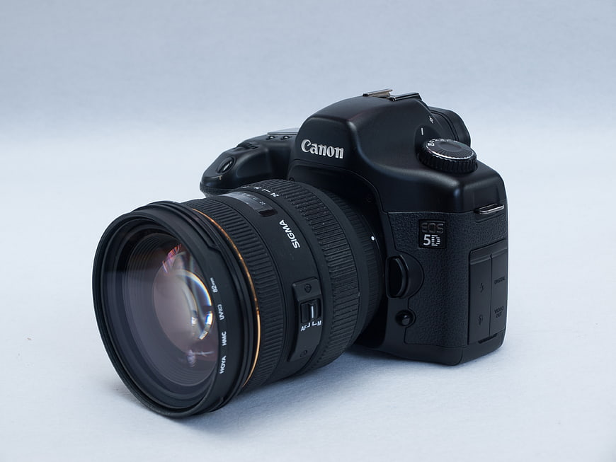 Canon EOS 5D Mark III DSLR Camera With Sigma Lens