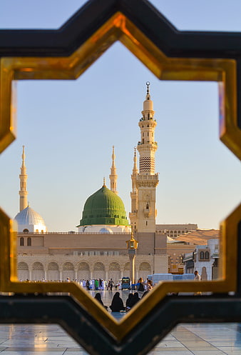 Masjid Nabawi Green Dome Framed By Islamic Archway